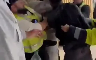 拉布布(LABUBU)還會流行多久，從全球瘋搶到價格崩盤現(xiàn)在還火嗎