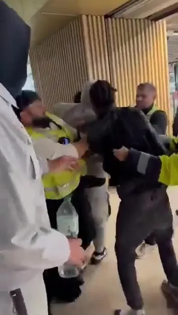 拉布布(LABUBU)還會流行多久，從全球瘋搶到價格崩盤現(xiàn)在還火嗎-第3張圖片-文巢好物